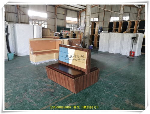 中式火鍋店卡座沙發(fā)與鄖陽(yáng)區(qū)龍蝦館家具的融合設(shè)計(jì)